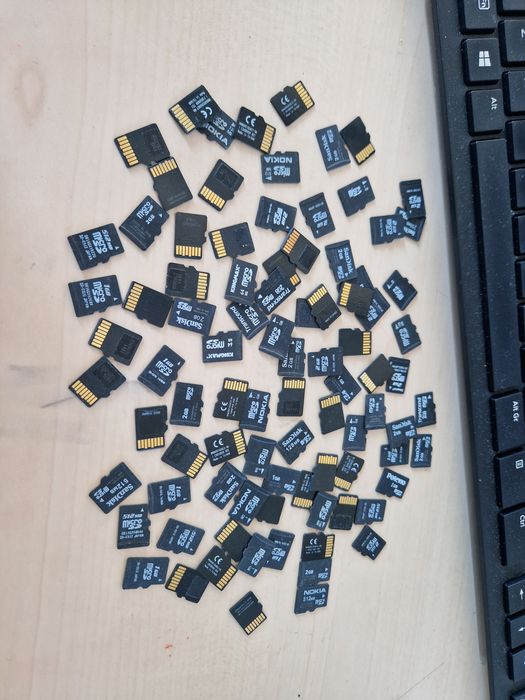 Card de memorie 1 si 2 G