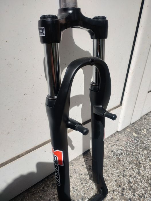 Нови вилки "Suntour"и"Rock Shox"