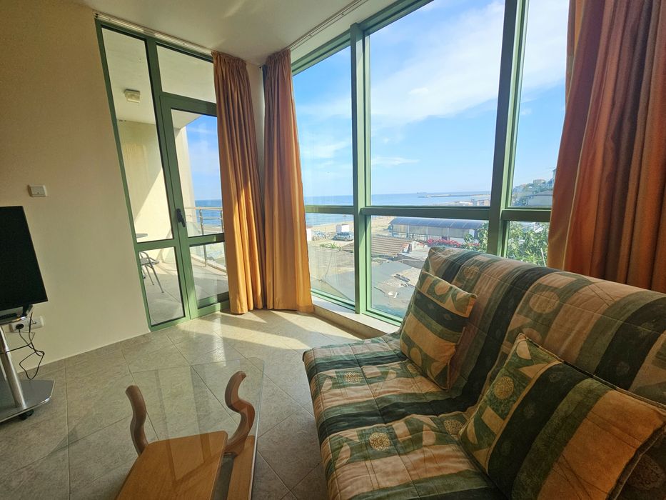 Апартамент нощувки плаж Кабакум-1 линия-Kabakum beach apartments