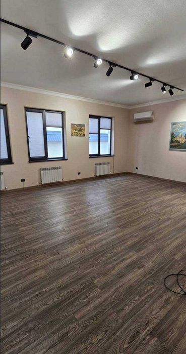 Здание в аренду под офис/клинику/представительство (Grand Mir Hotel)