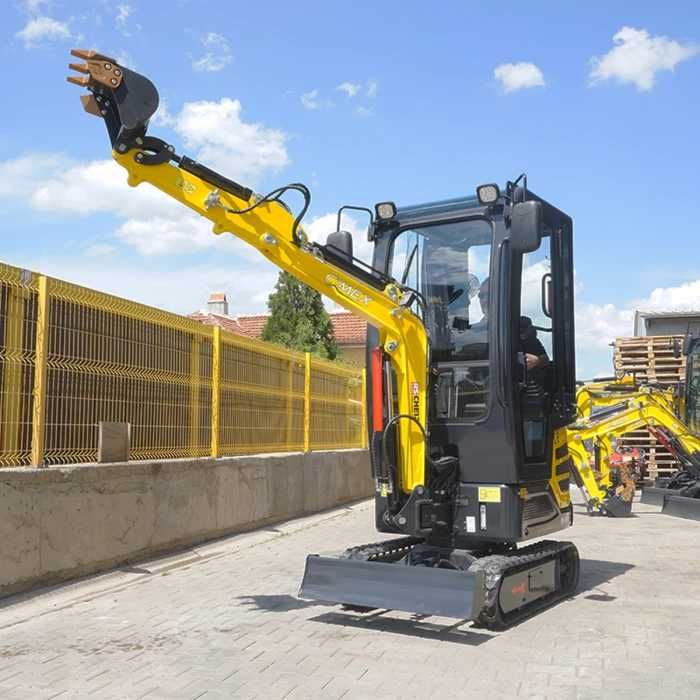 Мини багер Cimex CHE12RS-CAB-SB с чупеща стрела