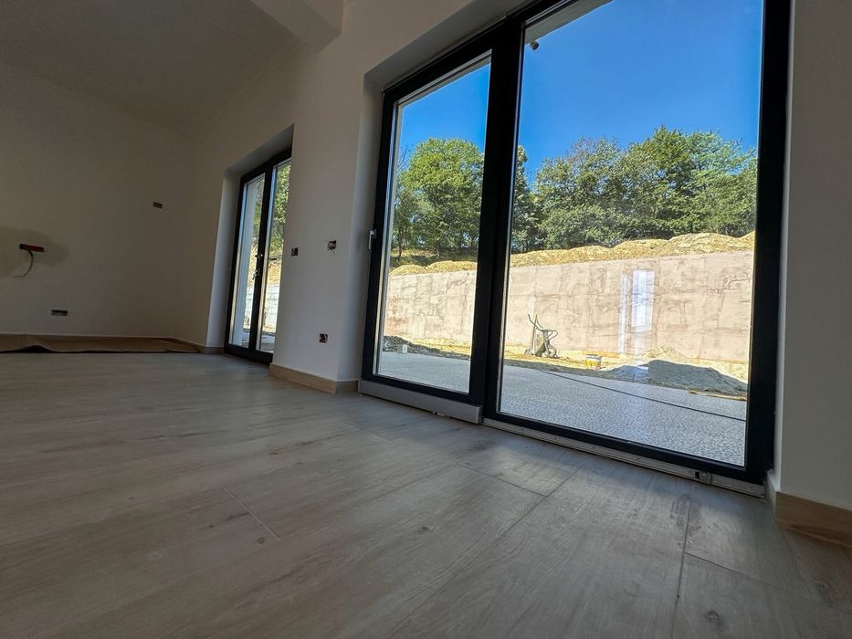 Case de vanzare Rm Valcea/Calea lui Traian Nord .CETATUIA