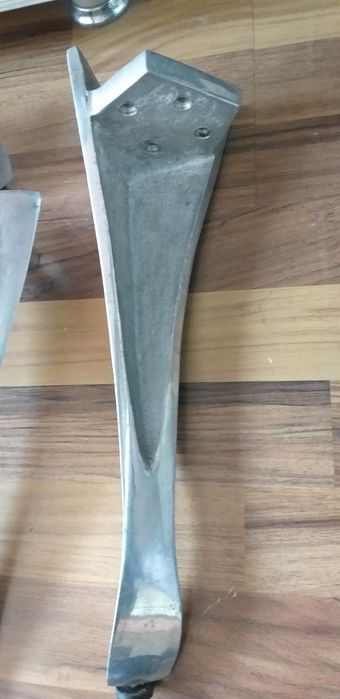 Масивни крака за холна маса от алуминий