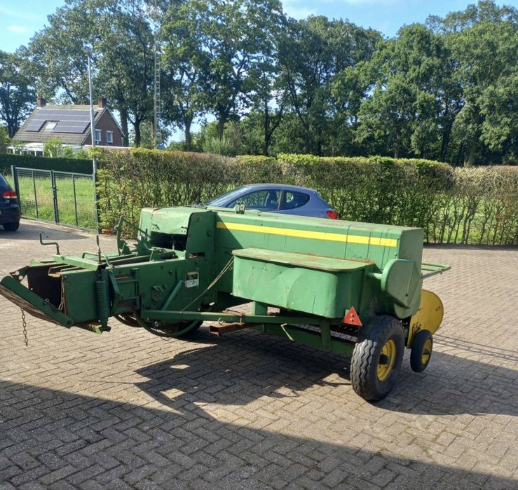 Vand balotieră john deer 342