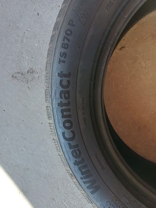 235 55 18 Anvelope m×s  Continental