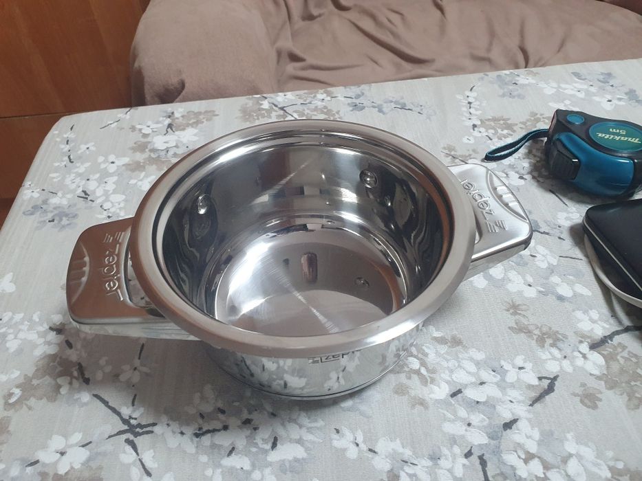 Продам кастрюли ковш и сковороду цептер