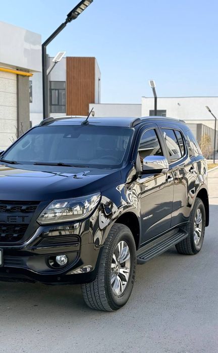 Треблейзр сотилади тозза