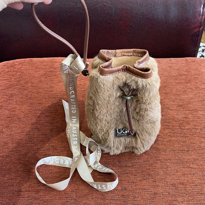 UGG Kangaroo Dilly Bag