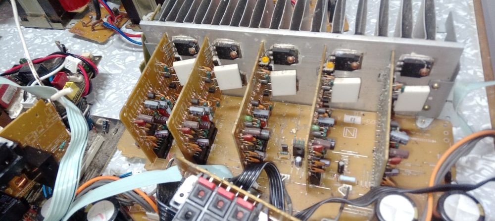 POWER  AMP hi-fi 100