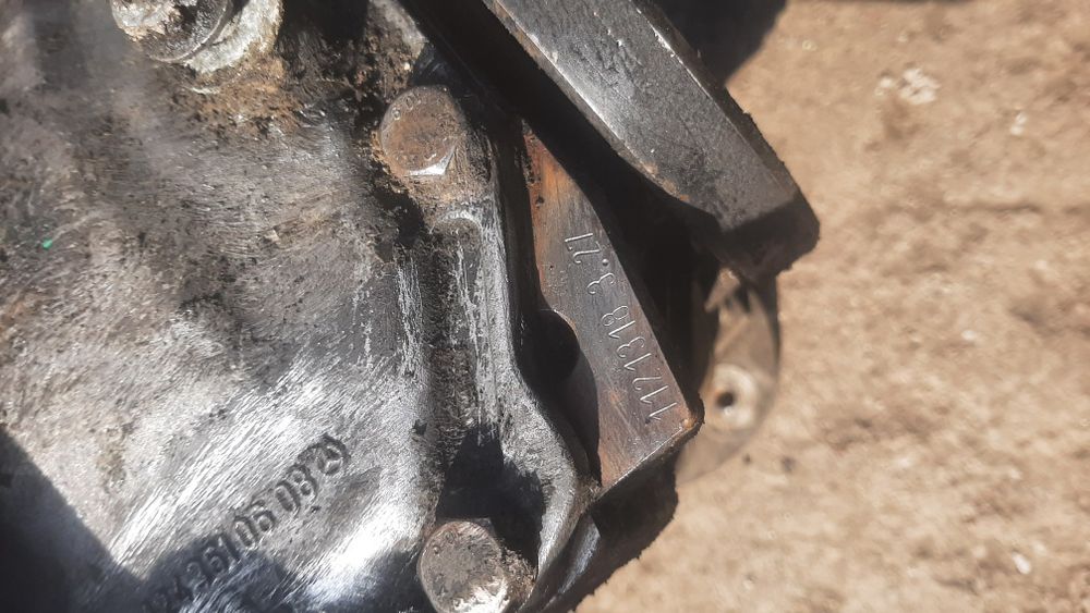 Средний редуктор 3.27 с АБС