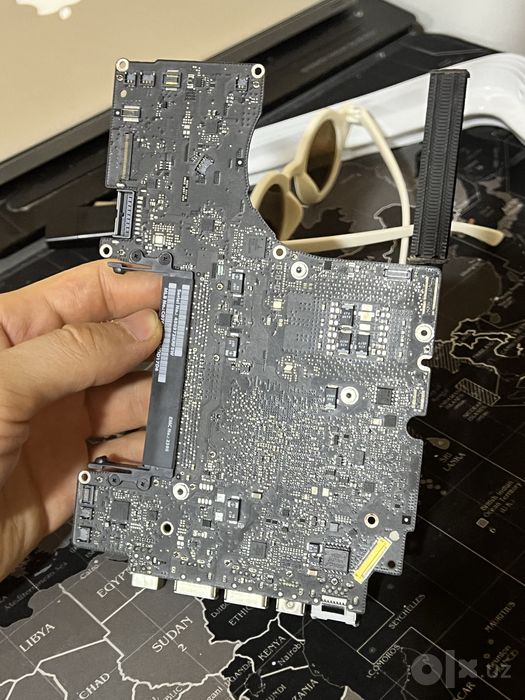 Macbook 2010 unibody  A1342