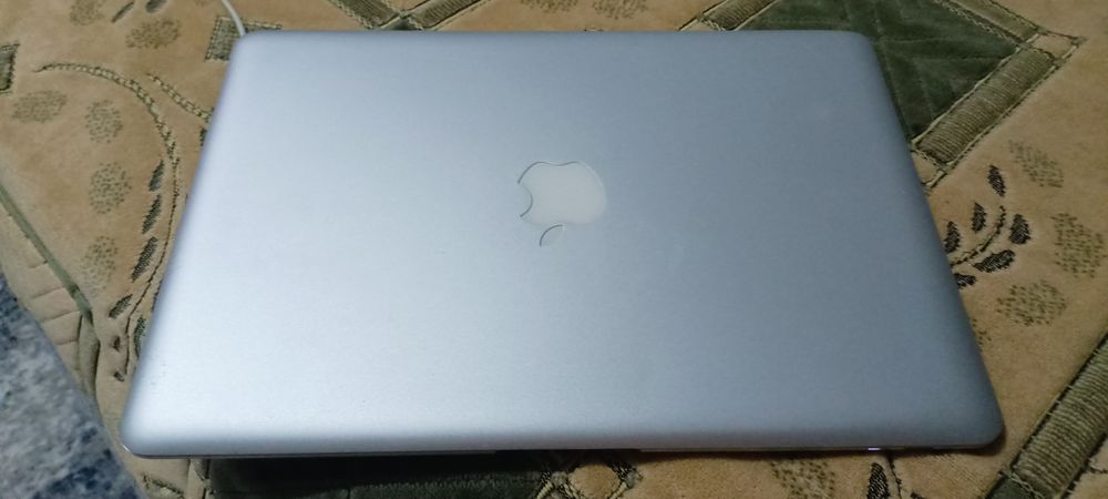 Продам MacBook air 13