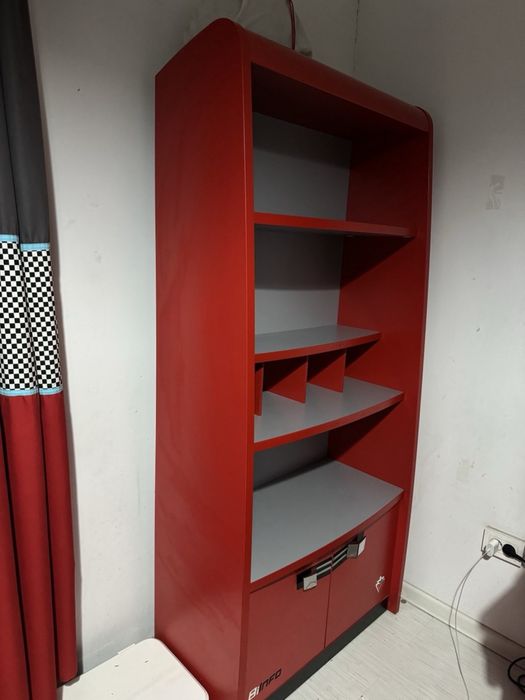 Шкаф в стиле автомобиля