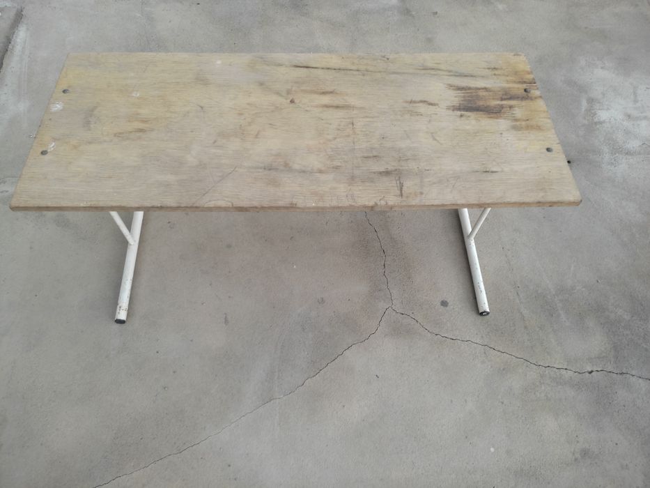 Парта для школьников