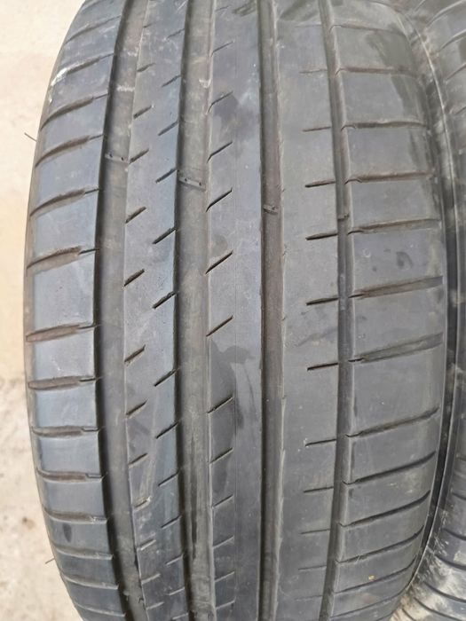 225/45/19 2броя Michelin PilotSport⁴.Гумите са в перфектно състояние,б