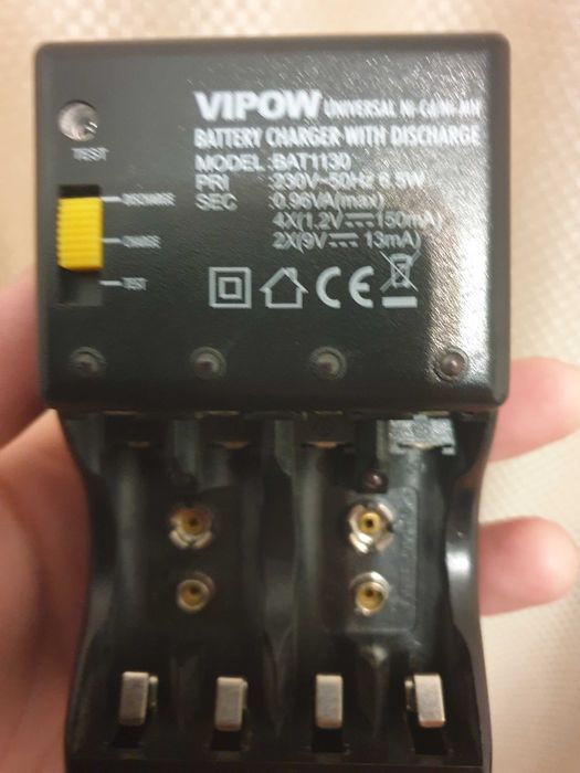 VIPOW battery charger