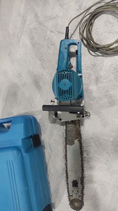 Продам торцовку metabo , makita пила