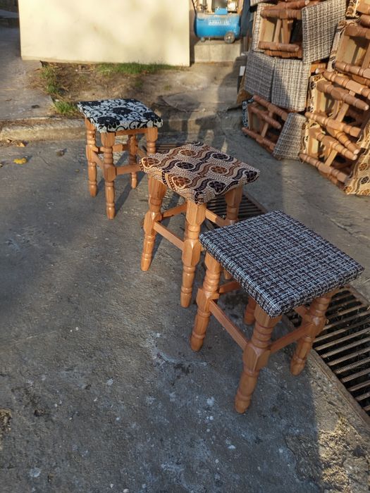 Scaune mese canapele colțare de bucatarie