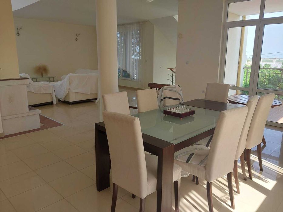 Продава се Къща в Айтос - 550 кв.м за 637 €/кв.м - Снимка #5