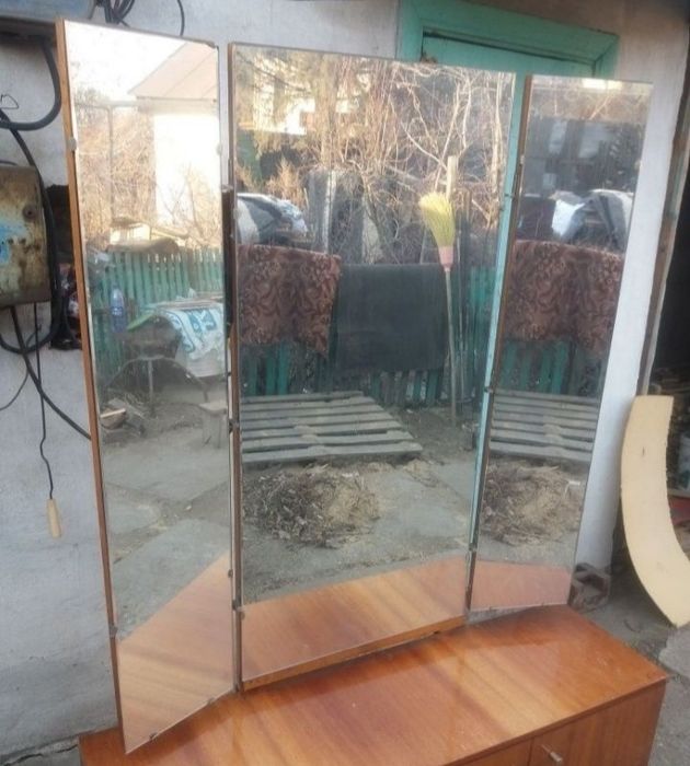 Продается шкаф кровати