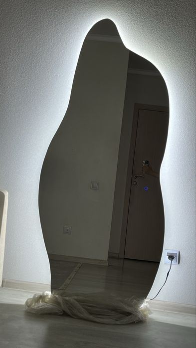 Зеркало с подсветкой