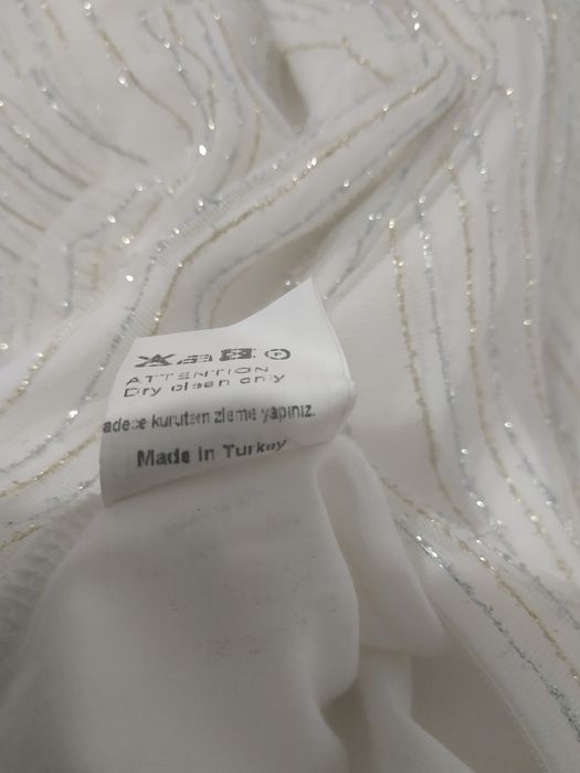 Продам шикарное Платье +подарок