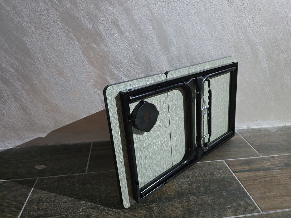 Masuta Pliabila Laptop, Pat