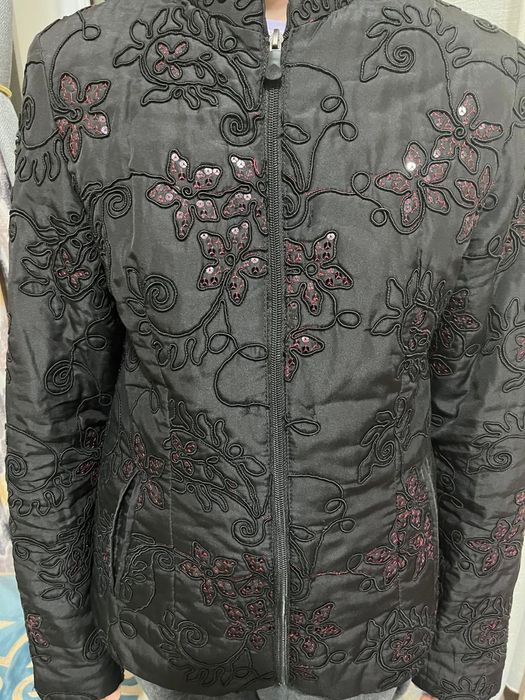 Жеңіл куртка сатылады,размер 42