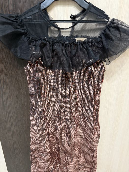 Продам праздничные платья для девочки