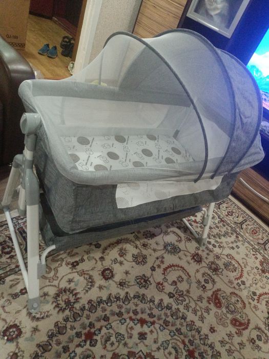 Продам кроватку 0+