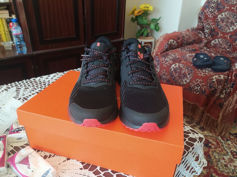 Нови Маратонки NIKE
