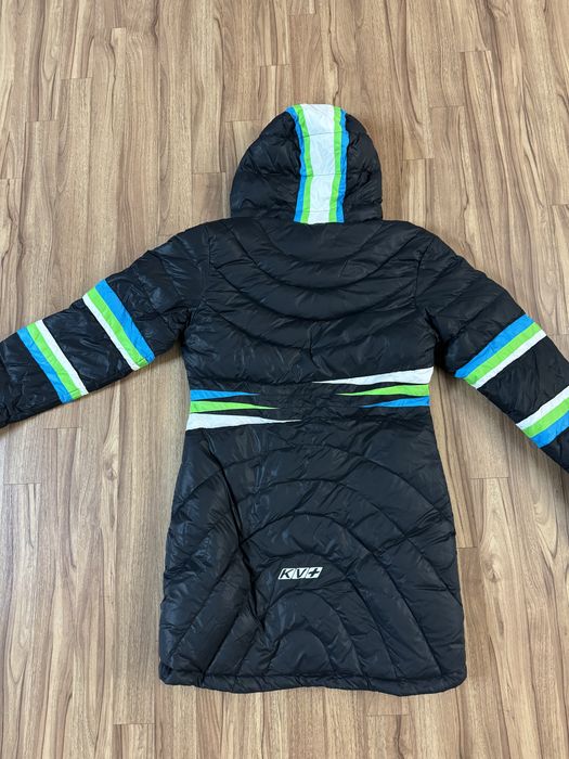 Продам зимние куртки