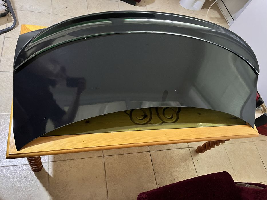 Багажник с лип спойлер и стопове за BMW E90 (преди фейслифт)