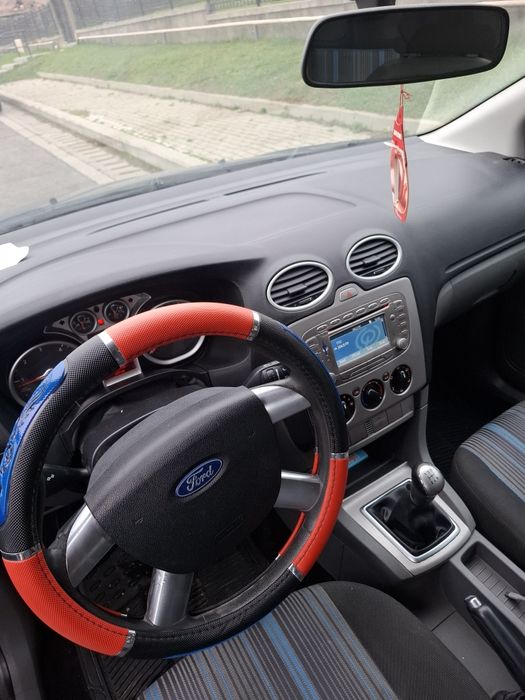 Vand  ford focus 2 facelift an 2008 motor 1.6 diesel funcțional fiscal