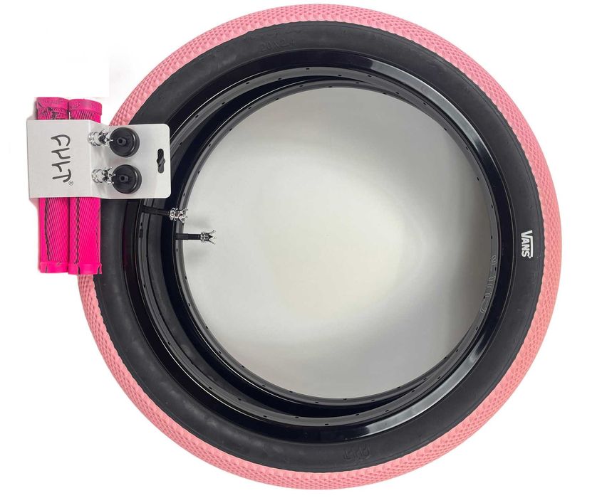 НОВИ ПРОМО 2x броя гуми CULT VANS + грипове и капачки колело BMX БМХ