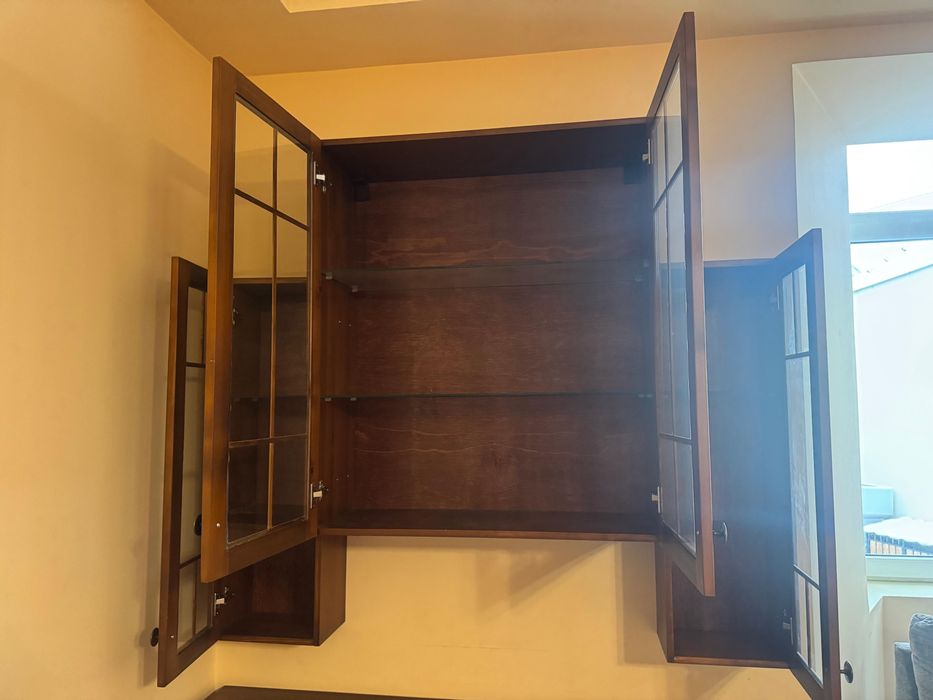 vand corp lemn masiv