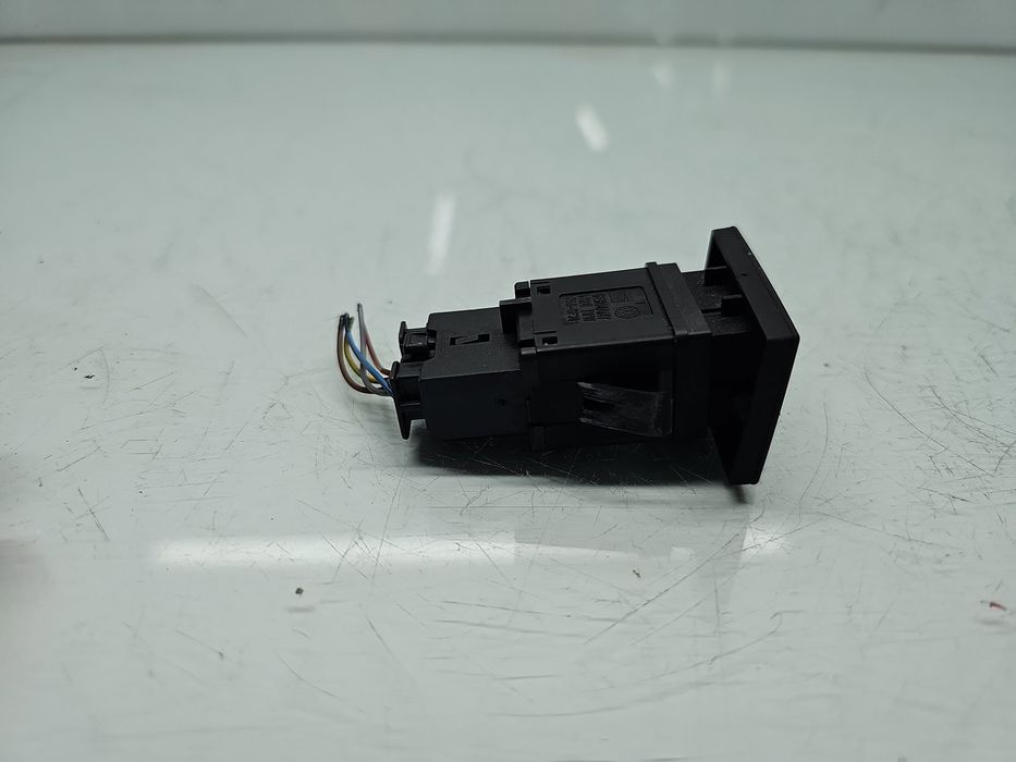 Buton senzori parcare Volkswagen Touareg (7LA, 7L6) [Fabr 2003-2010] 7