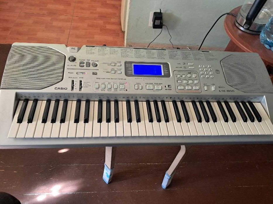 Casio CTK-800 с чехлом
