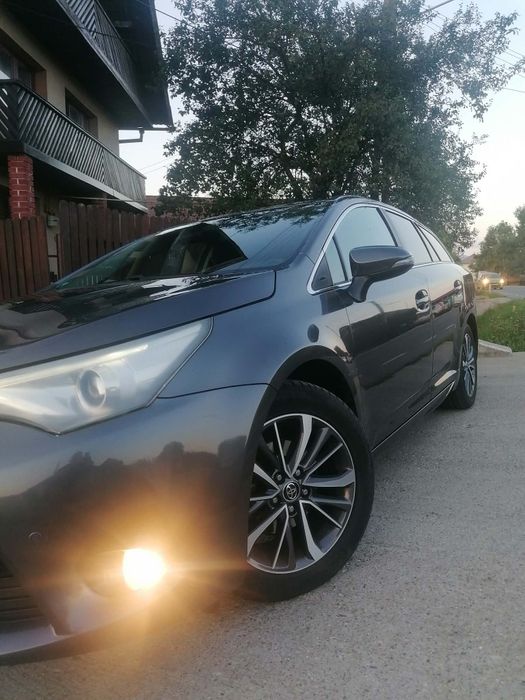 REDUCERE! Toyota Avensis 1.6 Diesel 2015 E6 – Xenon/Navi, Adusă Recent, Numere  Valabile.