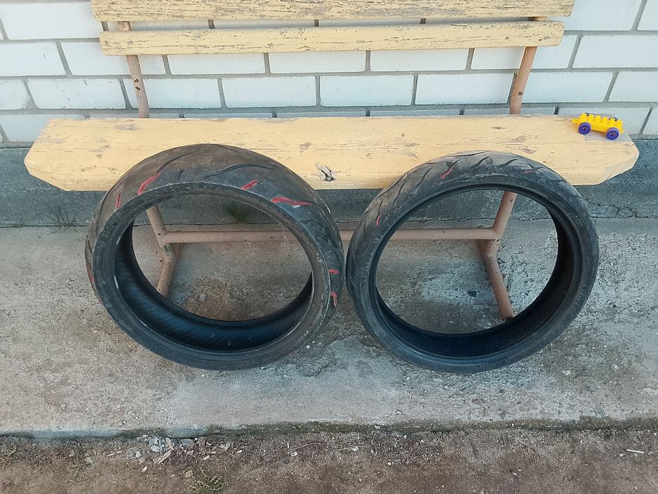 Шины мотоцикла 2 шт