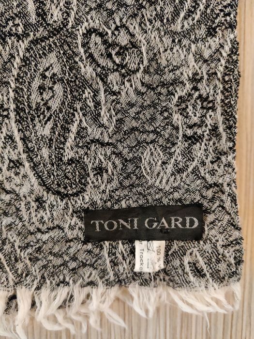 Eșarfă Șal din lână 100% in condiții foarte bune