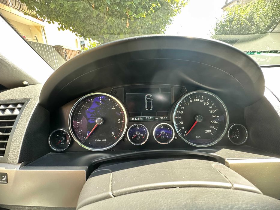 Vand Volkswagen Touareg V6, 3 litri