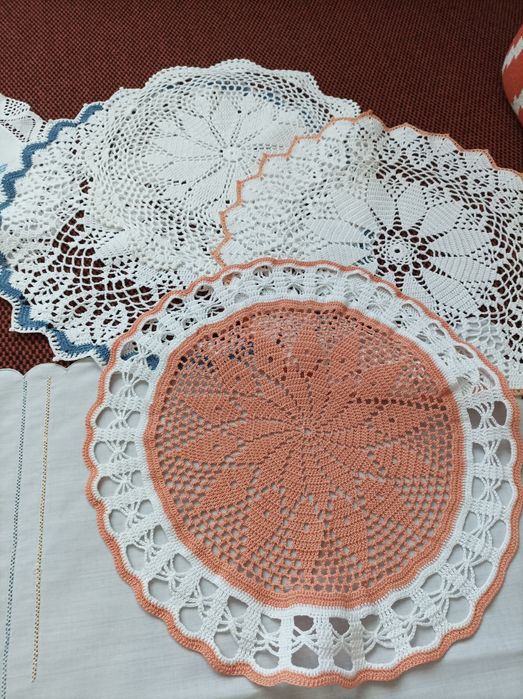 Покривки подходящи за великденските празници и за всяко домакинство