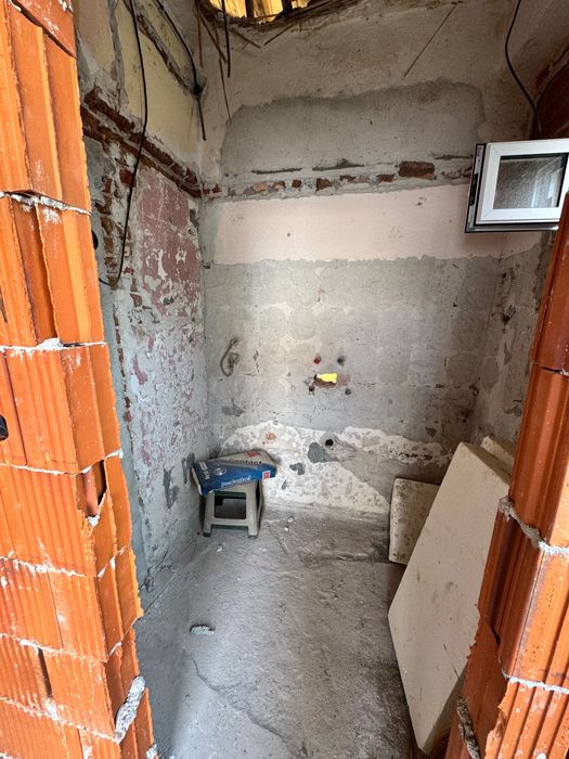 Продавам къща в центъра на  Свиленград.