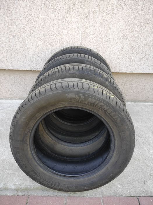 4 anvelope de vara 185/65/15 Michelin