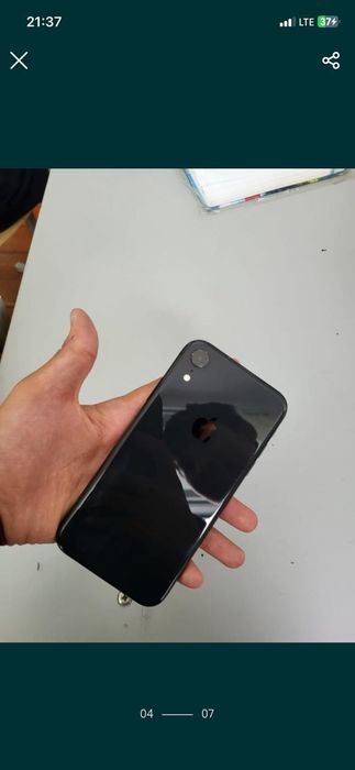 iPhone XR продам