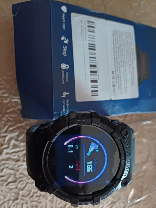 Продавам Smart часовник!