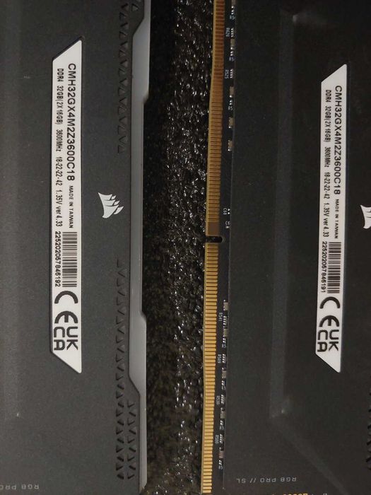 32GB 3600Mhz CL18 - DDR4 RAM памет