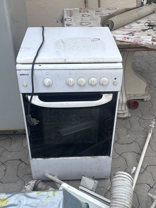 Продам газ плиту