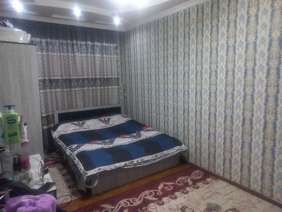 Продаётся квартира в мирабаском районе ул чехова  115кв .5 ком